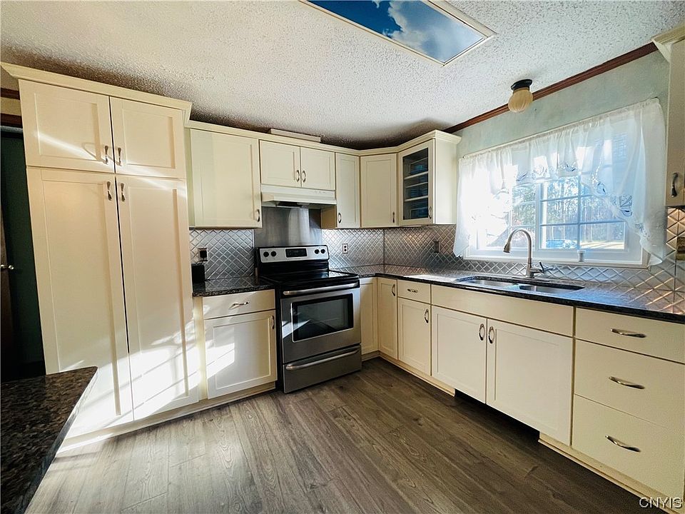 748 County Route 20, Oswego, NY 13126 Zillow