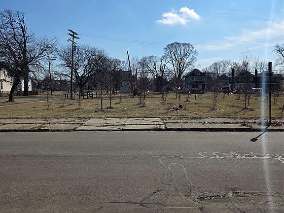 3rd image of 1408 Lee Pl
