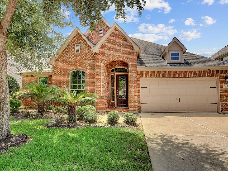 1st image of 17331 Fechser Ln