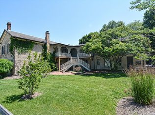 402 Campbell St UNIT 200, Geneva, IL 60134