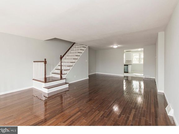 4th image of 3418 Chalfont Dr