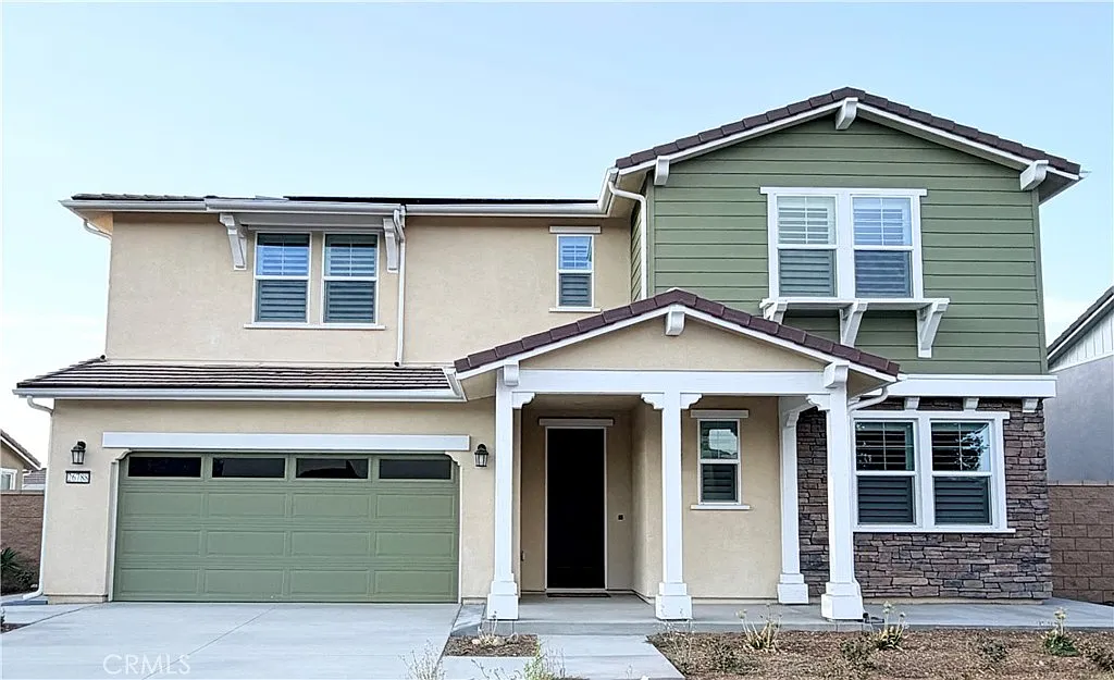 5 bed, 3.5 bath, 3141 sqft, $5,000 — Photo 1