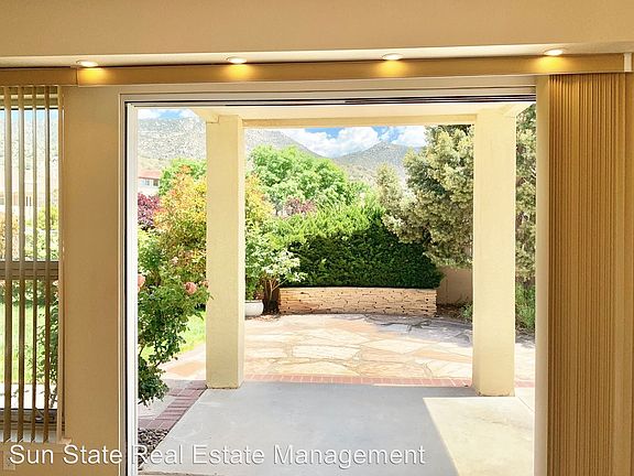 5th image of 1514 Canyon Hills Dr NE