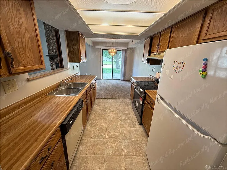 1453 Sanzon Dr — Photo 15