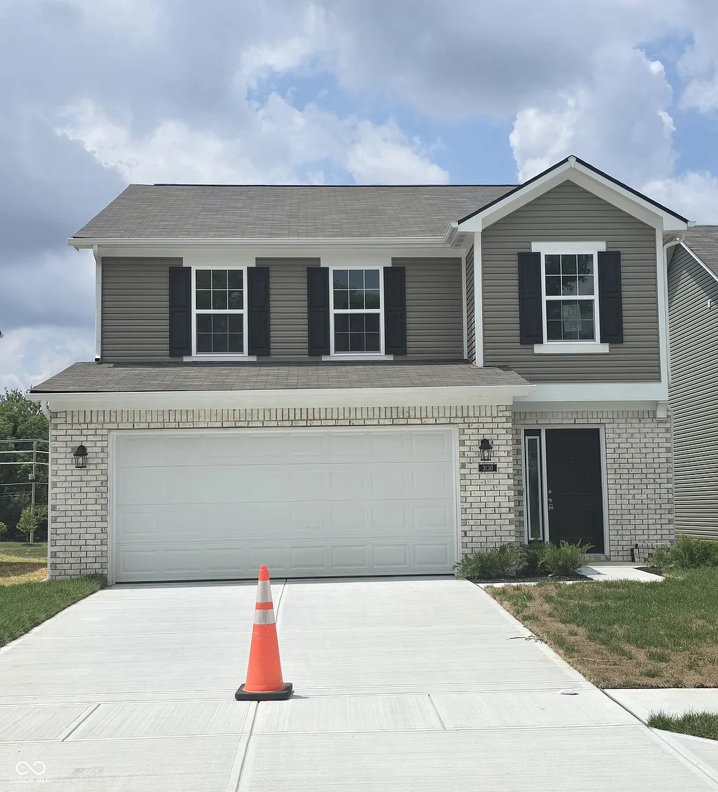 3130 Lennon Ln photo 1