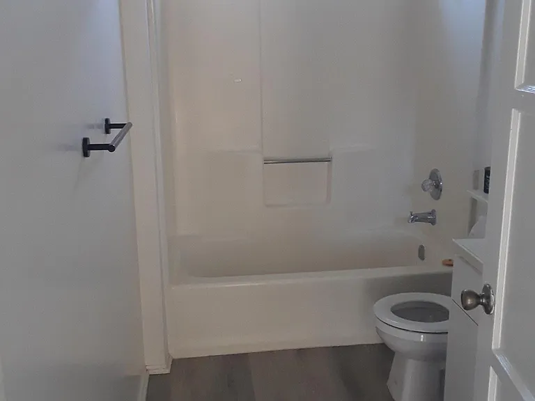 167 Halsey St — Photo 7