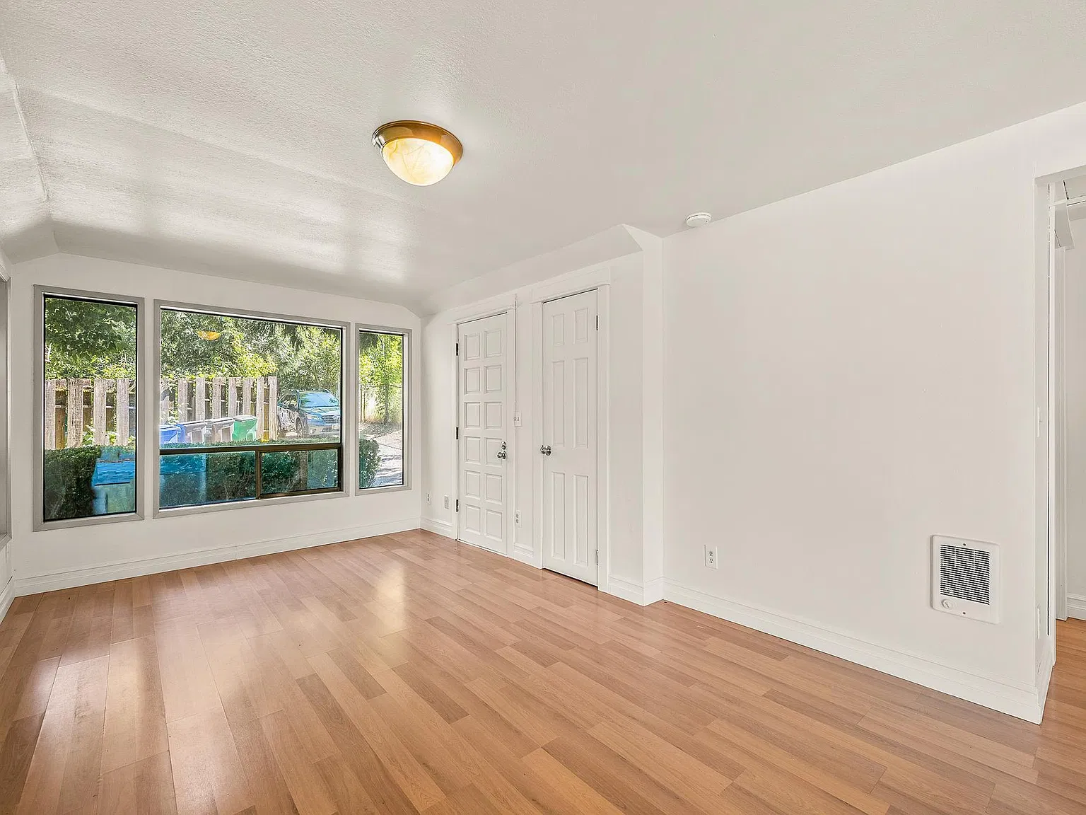 5103 SW Nevada Court - 1 — Photo 3