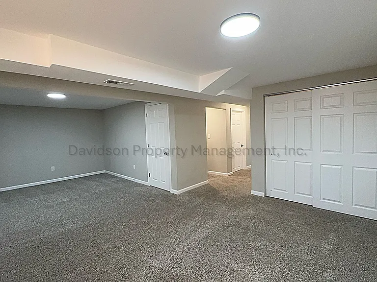 3040 Garland Ter — Photo 12