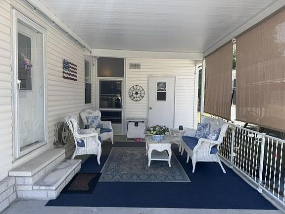 3rd image of 4346 Hamlin Way #Ham4346