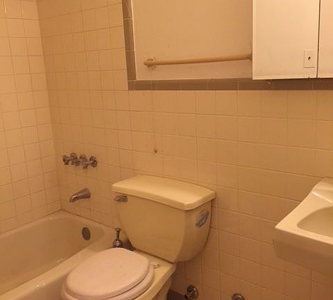 5th image of 1494 2nd Ave Frnt 1
