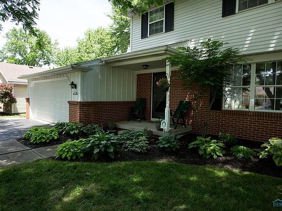 2nd image of 1024 Gloucester Dr