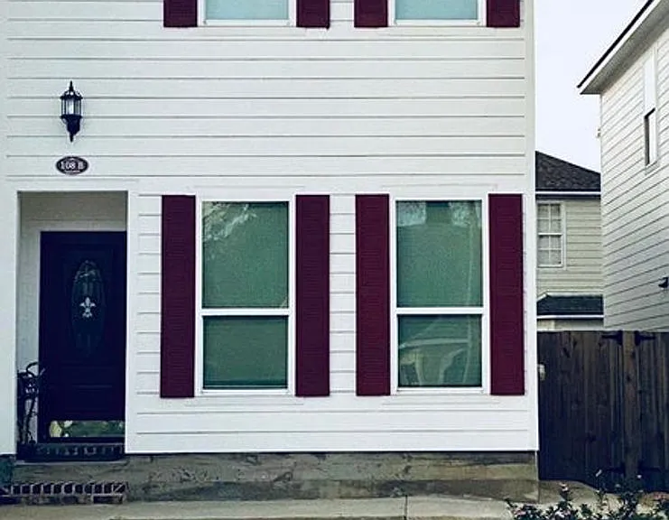 108 Appleoak Avenue — Photo 1