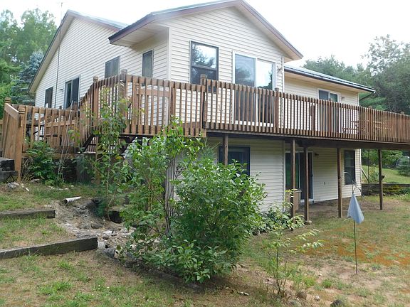 3rd image of 4672 S Oak Ave