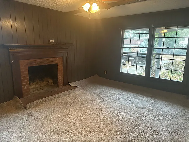 1607 Morehead Ave — Photo 29