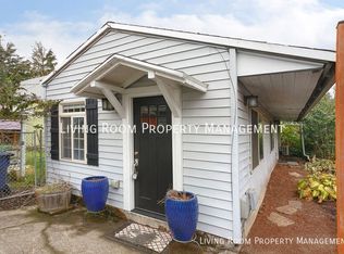 8729 SE Morrison St #B, Portland, OR 97216