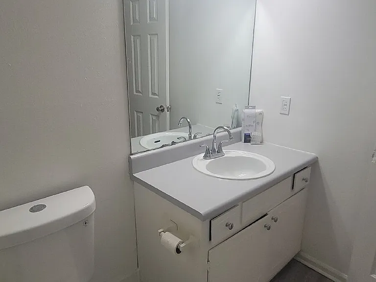 1502 Barrington Rd NW #A — Photo 6