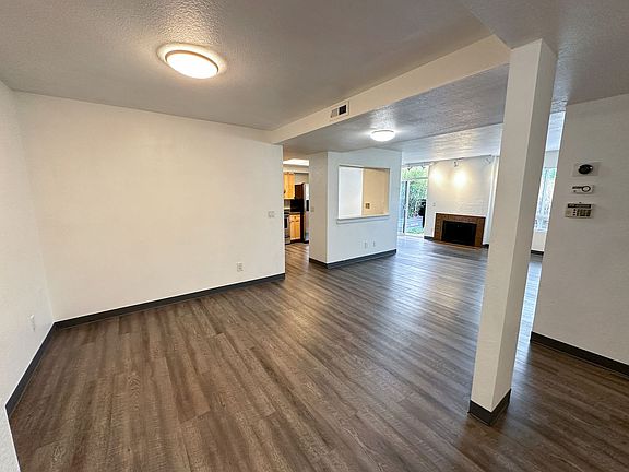 2nd image of 11300 1st Ave NE APT 114