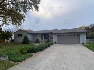 3906 Inland Dr, Bay City, MI 48706