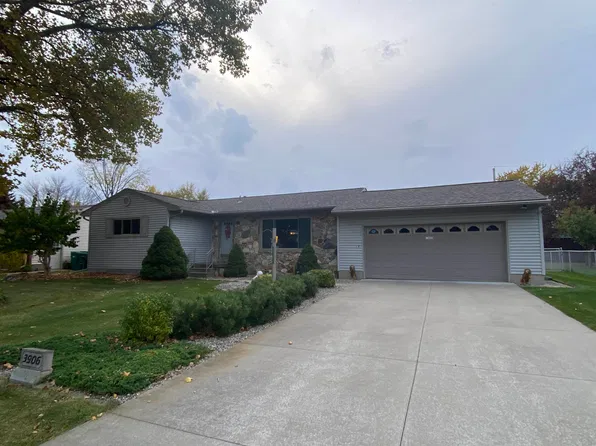 3906 Inland Dr, Bay City, MI 48706