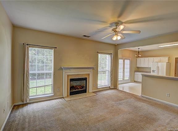 4th image of 120 Vance Crescent Dr