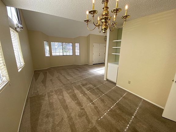 5th image of 1200 Darlene Ct