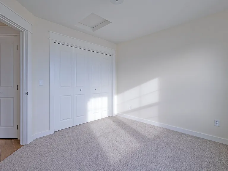 13636 Redwood Way NW — Photo 29