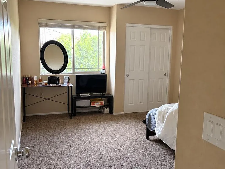 4723 W Gelding Dr — Photo 11