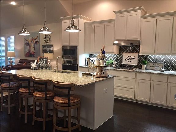 3rd image of 915 Enchanted Wood Dr