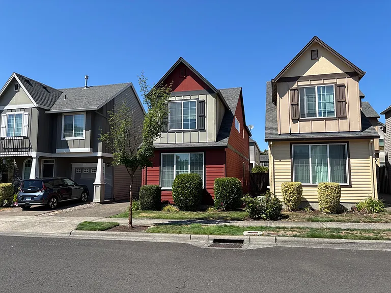 20681 SW Rosemount St — Photo 4