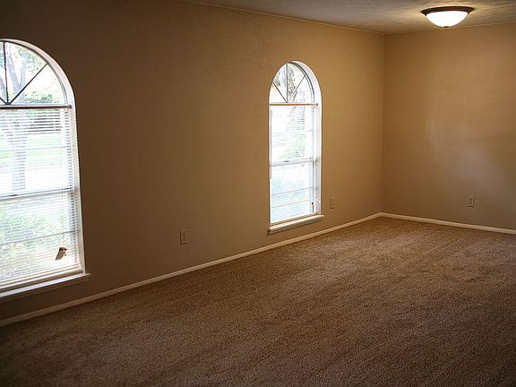 3rd image of 5012 Crutchberry Pl