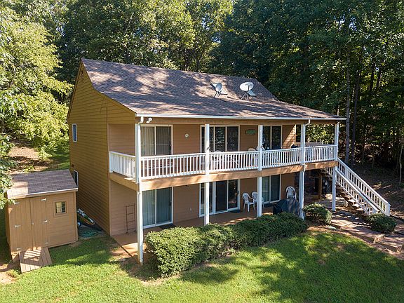 5th image of 218 Park Shores Cir
