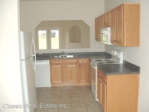 4th image of 3826 Lochdale Ter