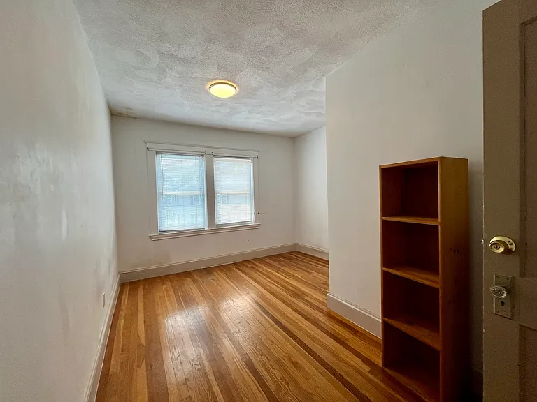 187 Holbrook Rd #2A — Photo 8