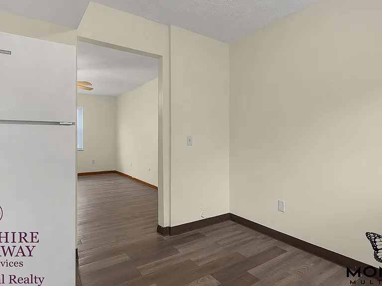 3042 Sandridge Ave #3042 — Photo 11