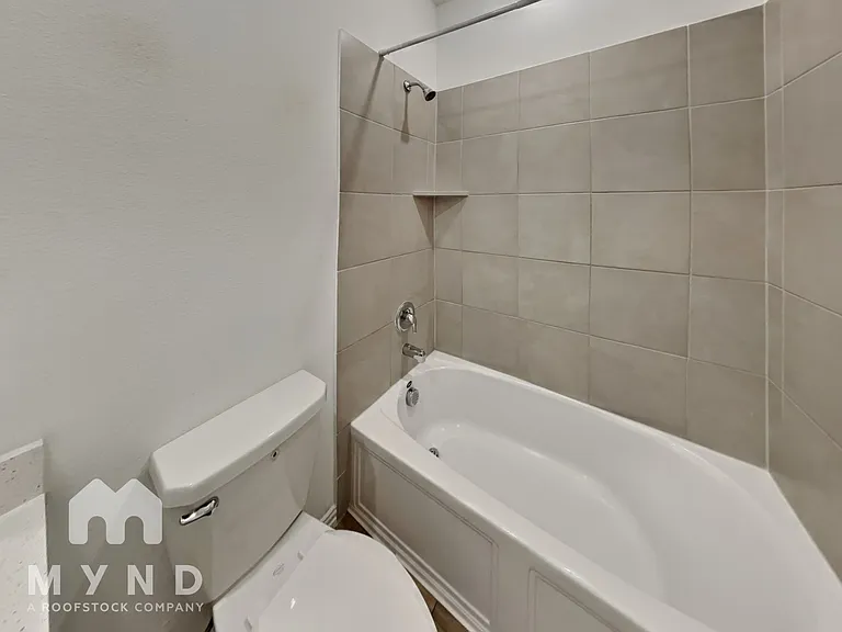 4900 Parrington Dr — Photo 27