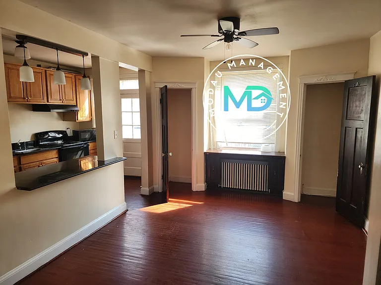 4329 Shamrock Ave — Photo 8