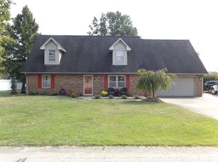 1437 Maple Leaf Dr, Jasper, IN 47546