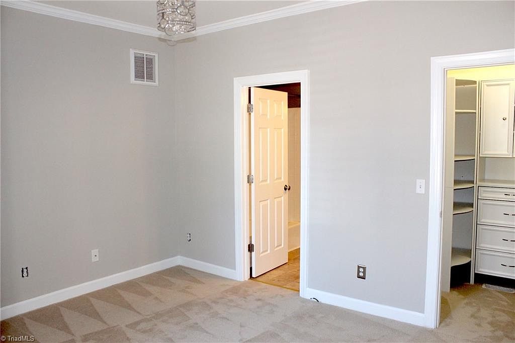 Greensboro, NC 27408