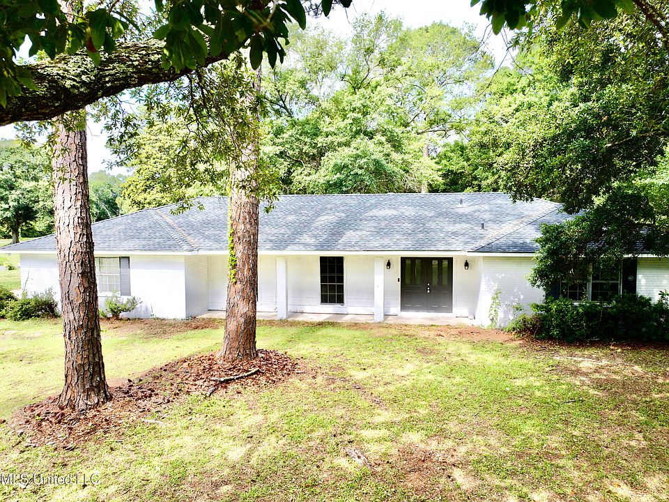 1st image of 103 Braeburn Dr