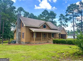 11 Stover White Dr, Helena, GA 31037