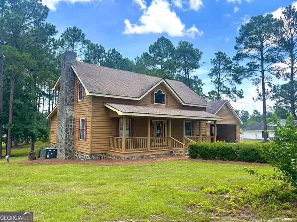 11 Stover White Dr, Helena, GA 31037