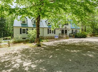15 Steamboat Landing Rd, Naples, ME 04055