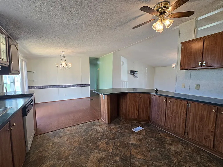 432 Woodville Rd — Photo 6