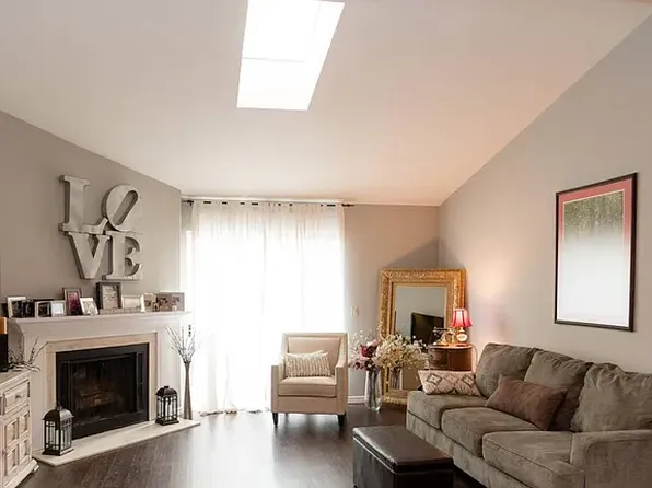 3330 S Ammons St #207, Denver, CO 80227