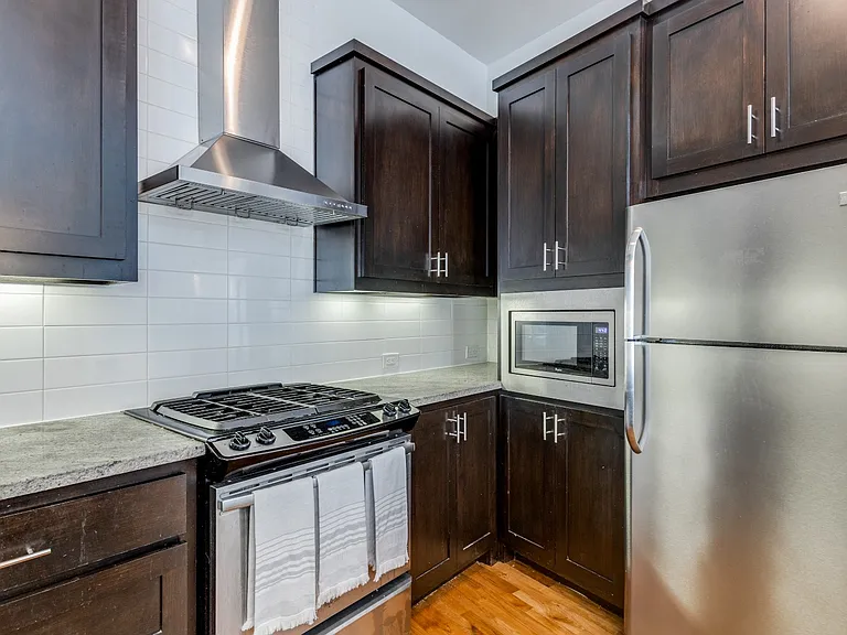 5017 Manett St #106 — Photo 14