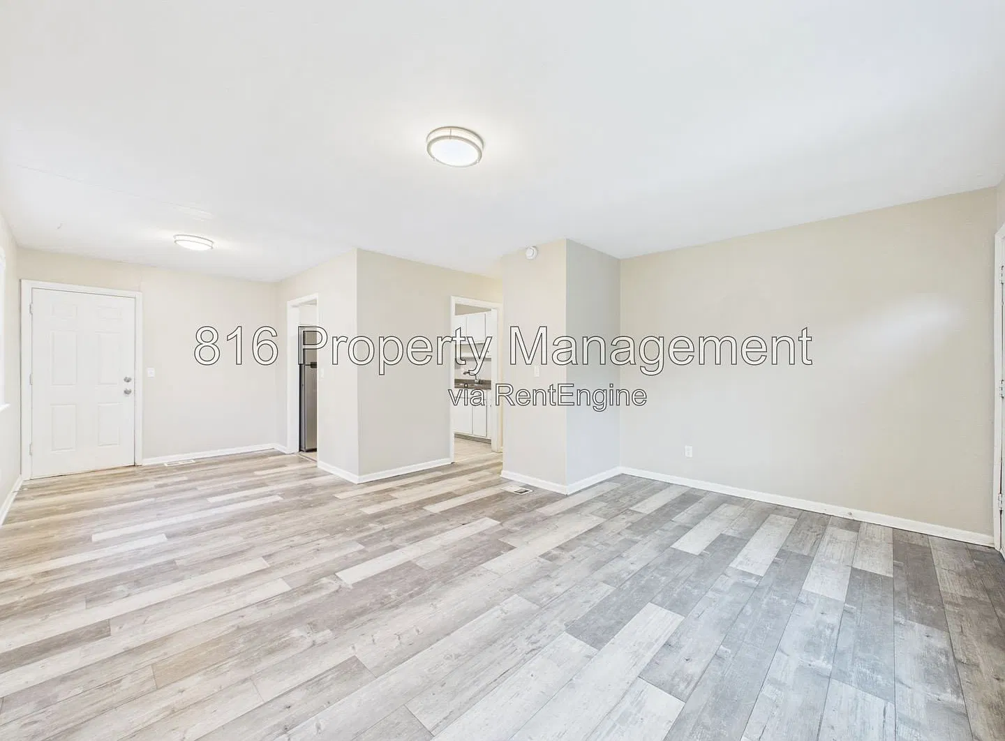 3 bed, 1.5 bath, 912 sqft, $1,395 — Photo 3