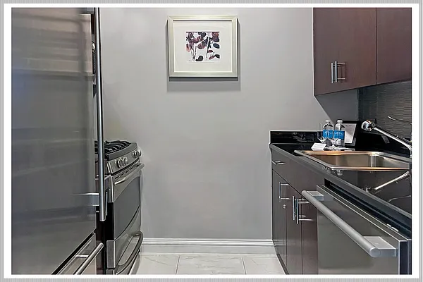 Sold by Compass | media 7