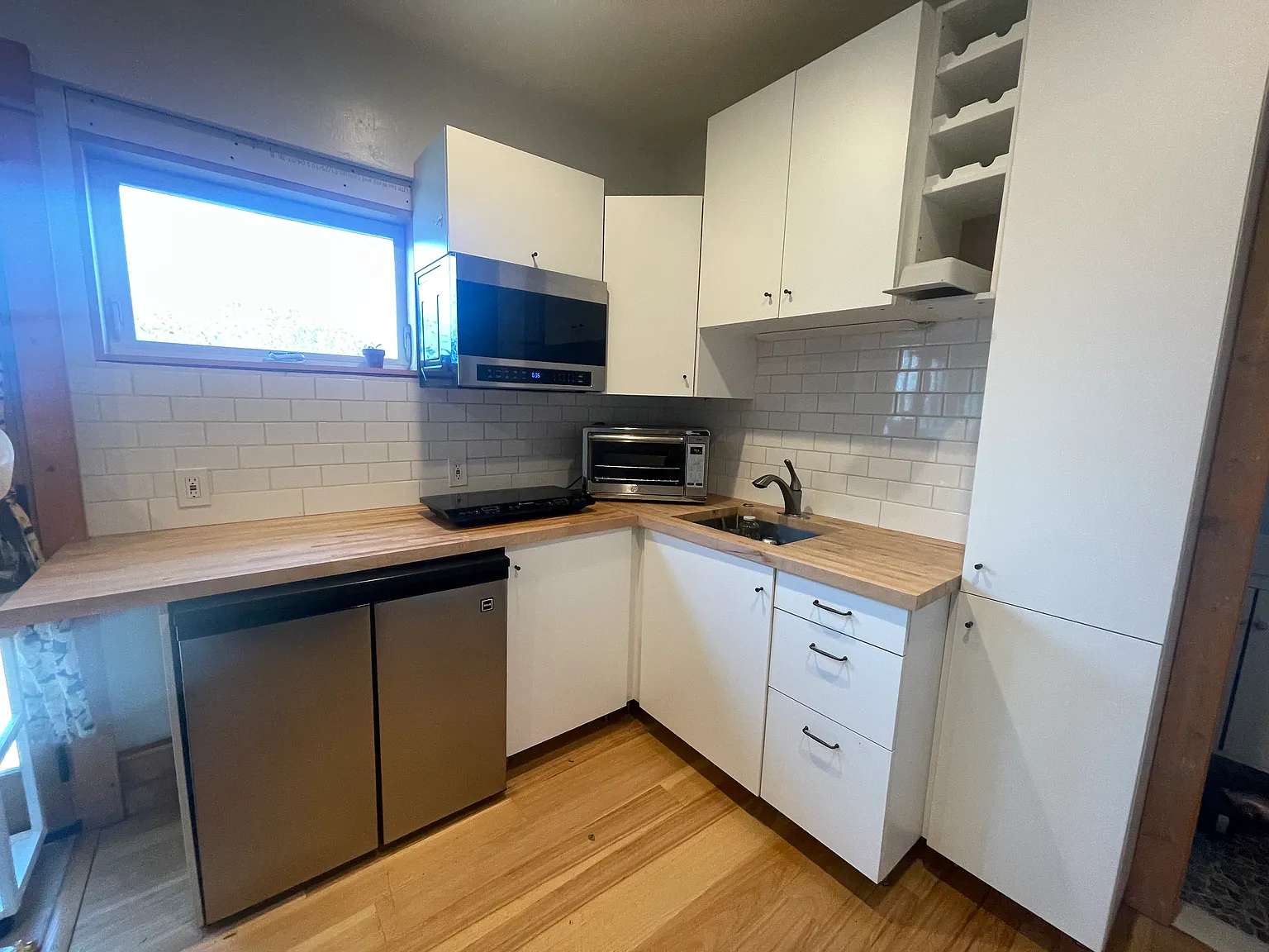 Studio, 300 sqft, $850 — Photo 4