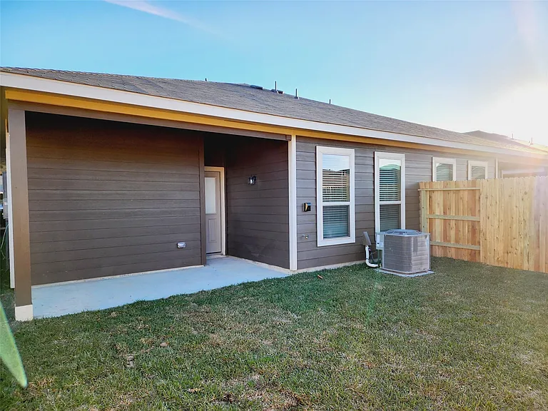 9836 Grosbeak Ln — Photo 28