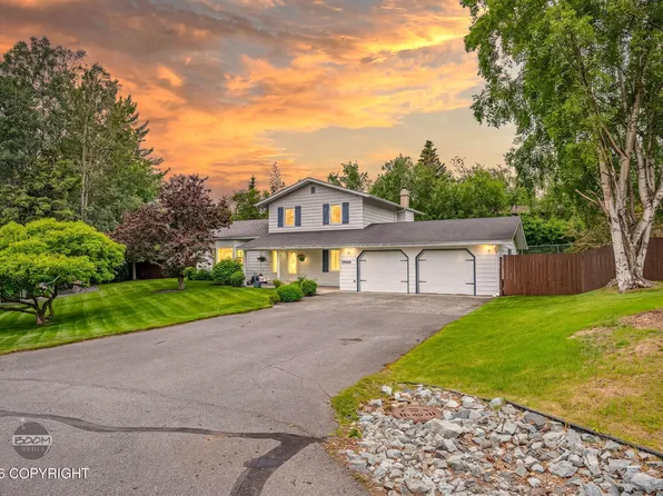 11048 Buskin Cir, Eagle River, AK 99577
